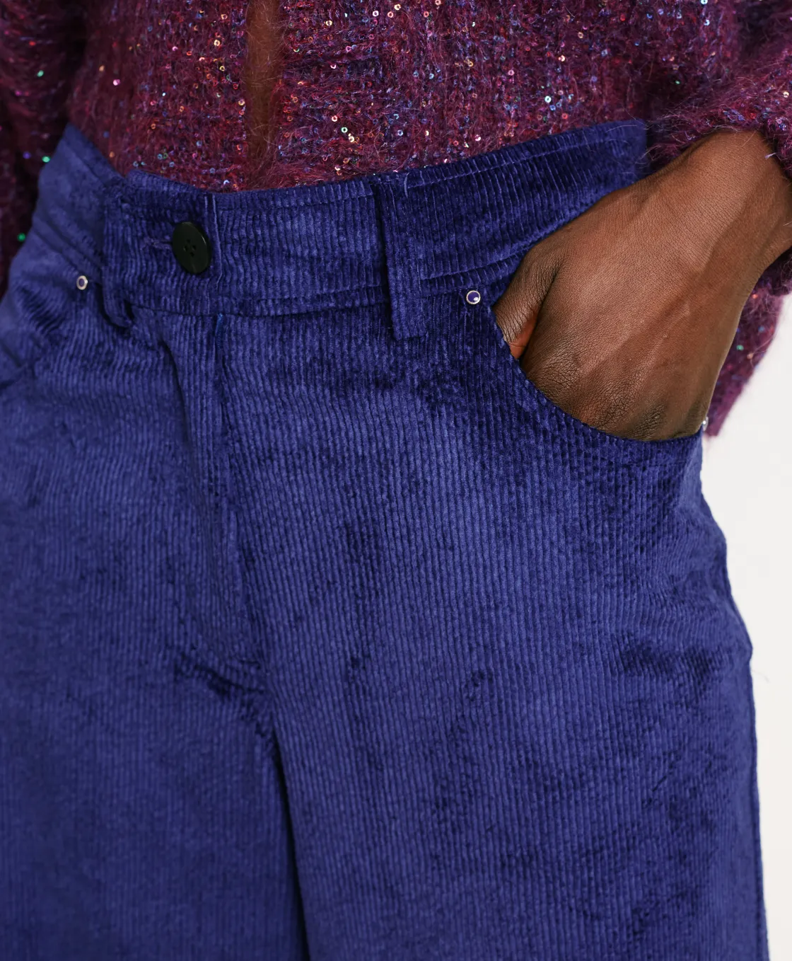 Momoni Pantalons*PANTALON GUSTAVE EN VELOURS CÔTELÉ STRETCH - Bleu