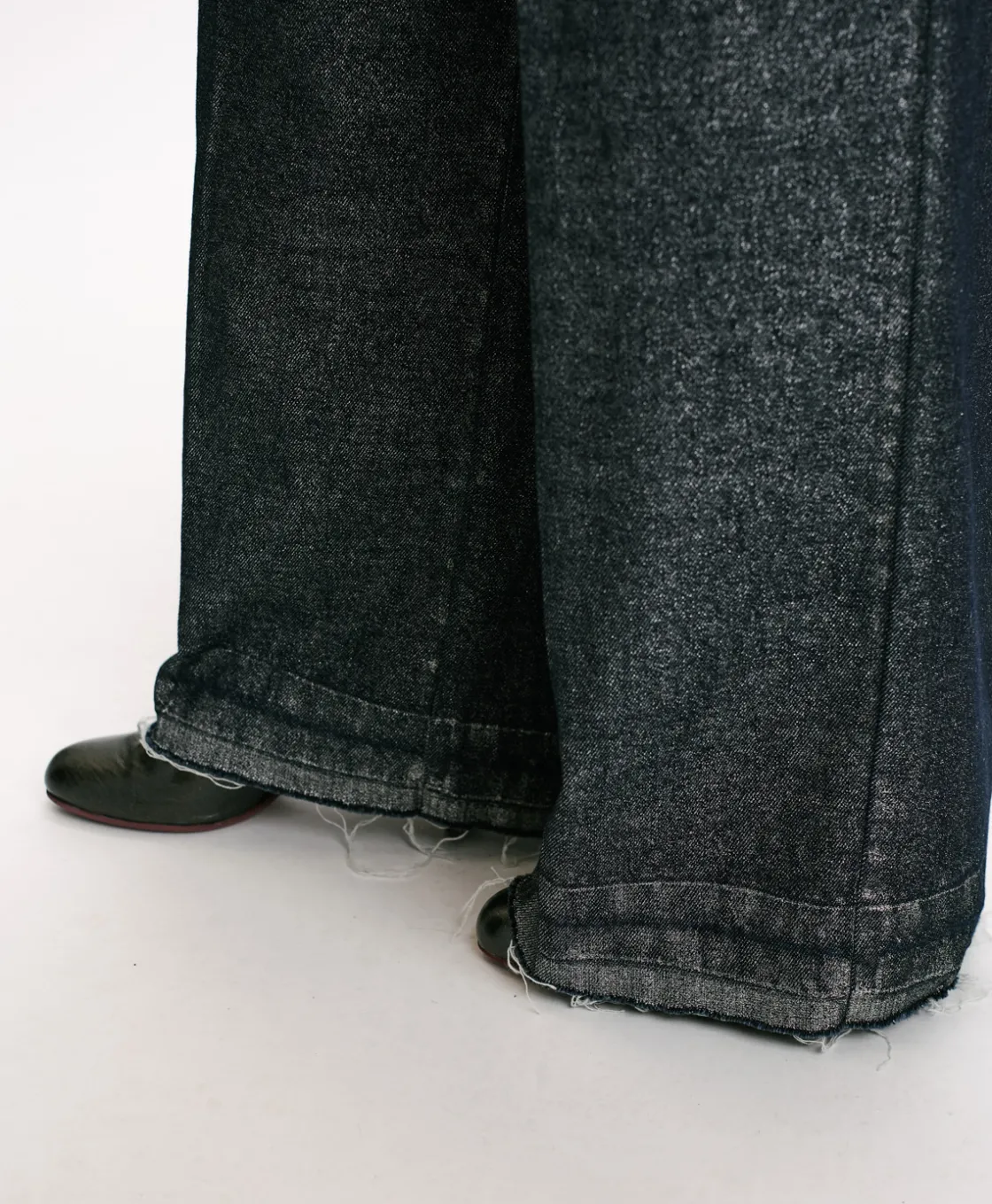 Momoni Pantalons*PANTALON KYOTO EN DENIM LAMINÉ - Bleu/Argent
