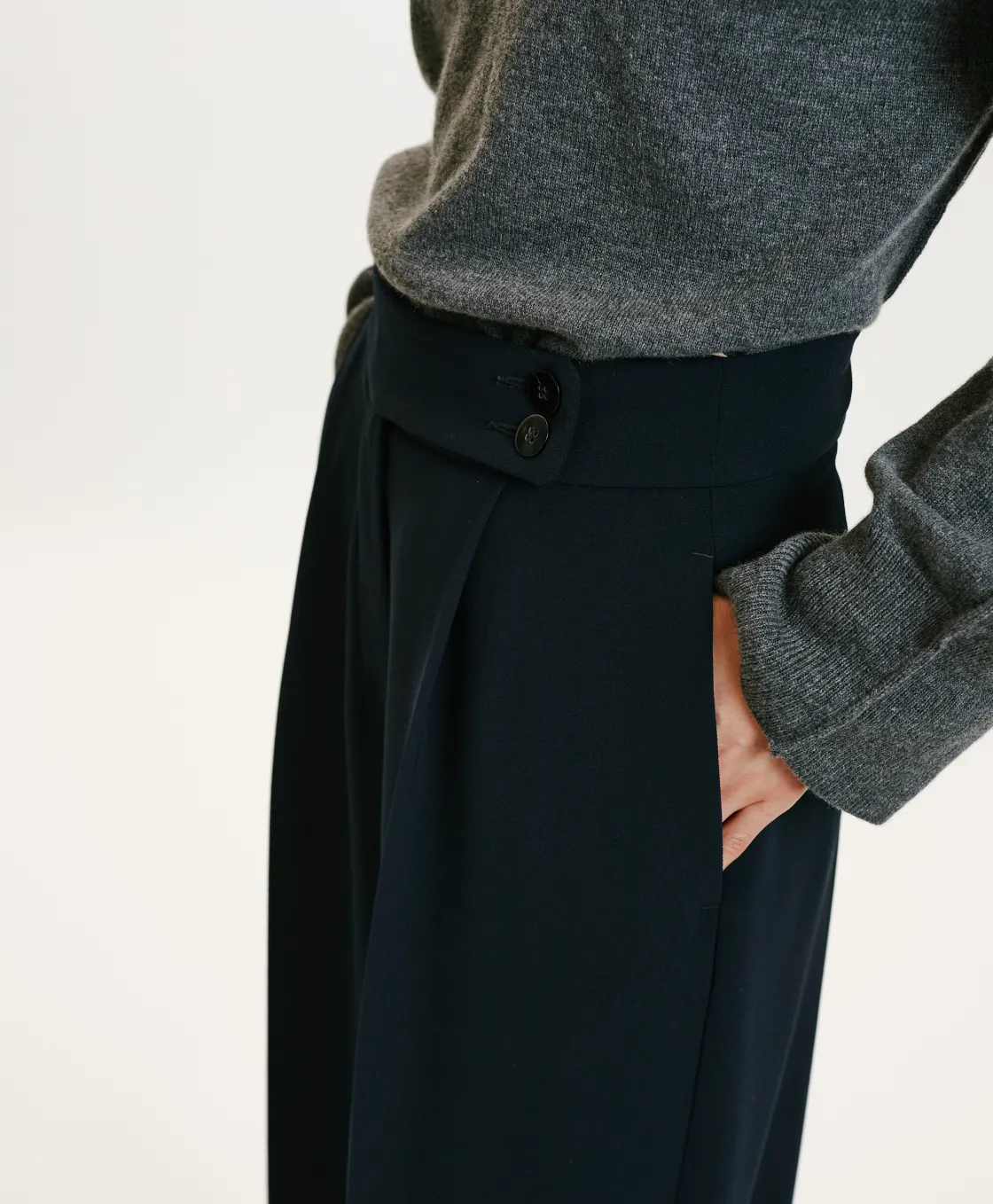 Momoni Pantalons*PANTALON NOZOMI EN CADY STRETCH - BLEU NUIT BleuNuit