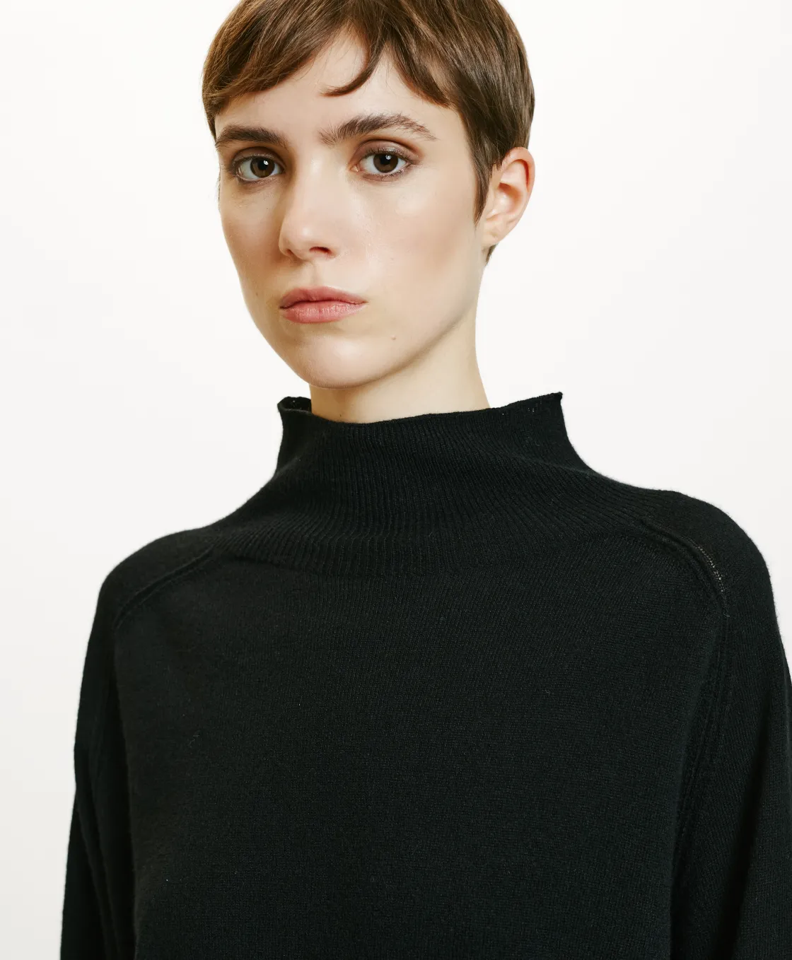 Momoni Mailles*TRICOT AMAYA EN LAINE MÉRINOS CACHEMIRE - Noir