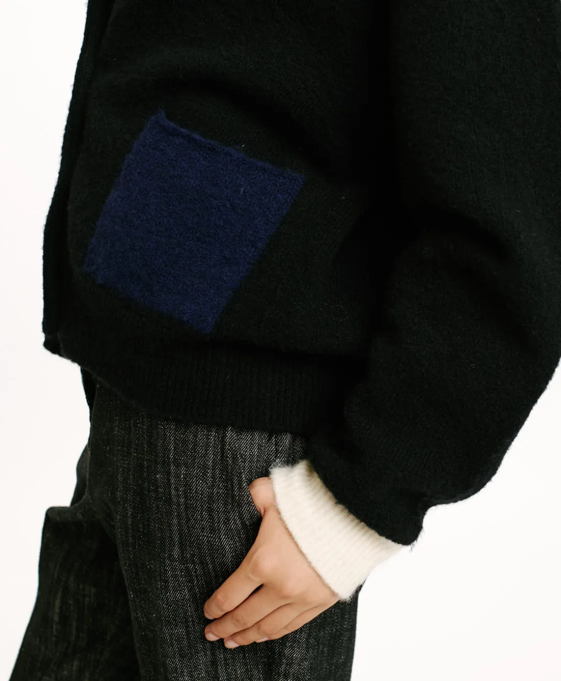 Momoni Mailles*TRICOT KAERU EFFET JERSEY COLOR BLOCK - Noir